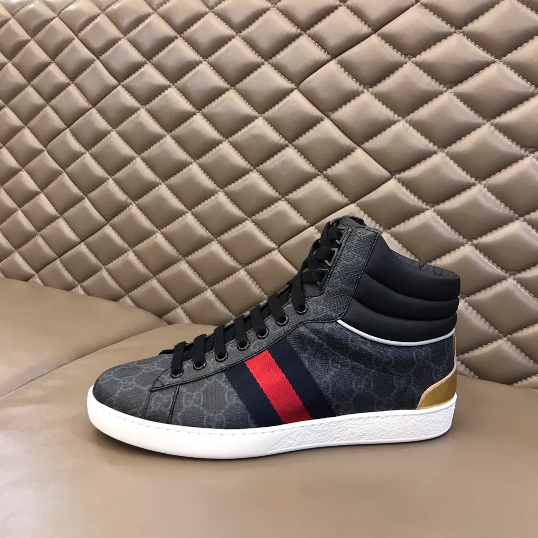 Men's shoes 💰p420 "GUCC*" Couple's style high-top boots are available on the official website. The same style. Counter quality [strong] [strong] Selected Gucci imported waterproof rubber. Gucci's symbolic original webbing. Trendy and versatile style. "Double G" logo styling midsole. Men's shoes 💰pU brand logo feet. Fine workmanship. Upper material. Men's size 38-44, women's size 35-39.